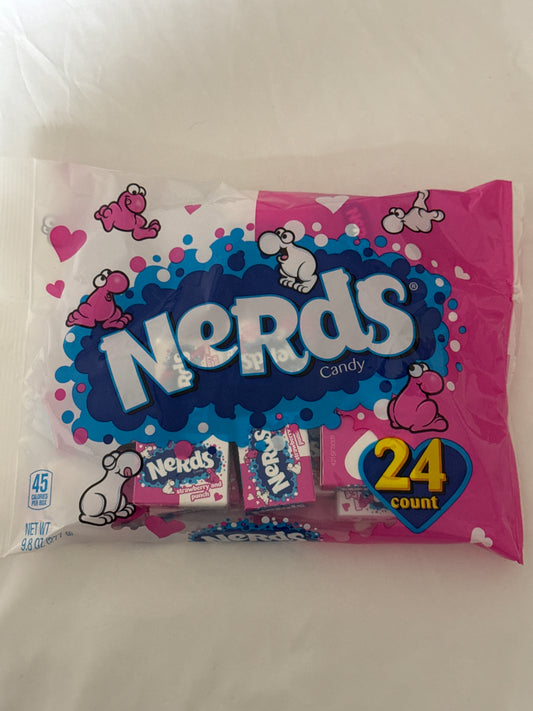 Nerds Valentine Candy Boxes 24ct Strawberry & Punch